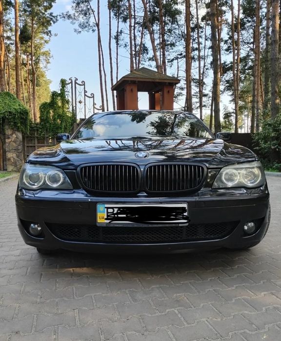 Бмв 740і е65.