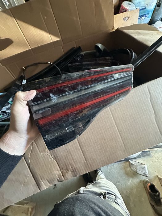 Комплект задніх фар G01