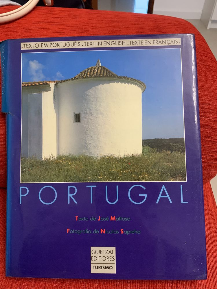 Livro Portugal -fotografias e texto de José Mattoso