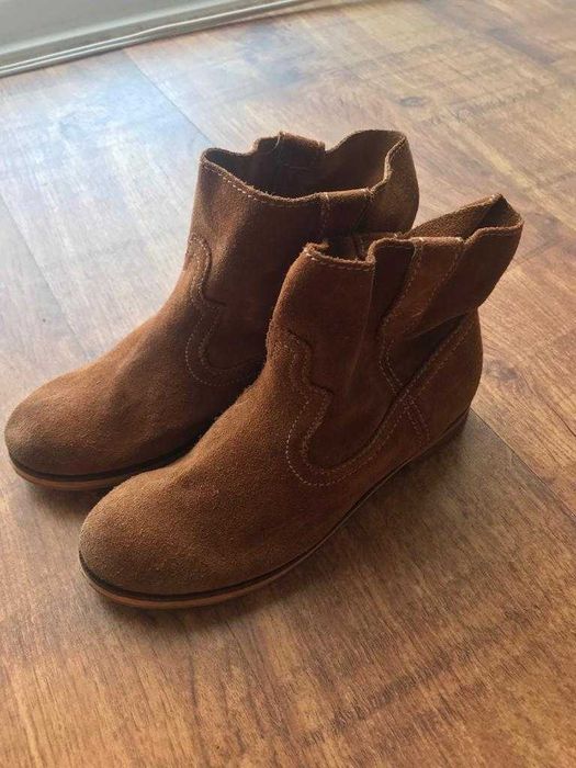 Botas em Camurça da Zara