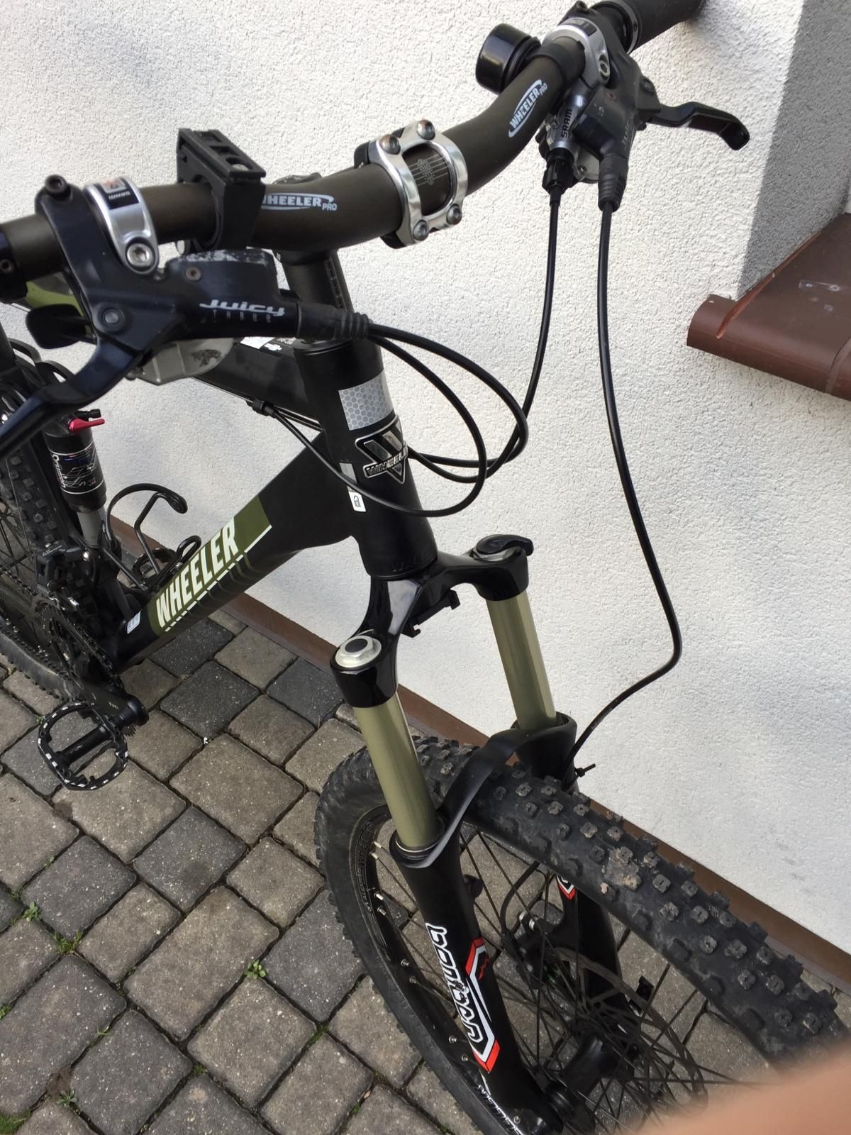 Rower MTB full suspension Wheeler