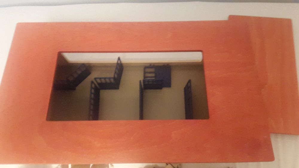 cavalariça com animais e atrelado