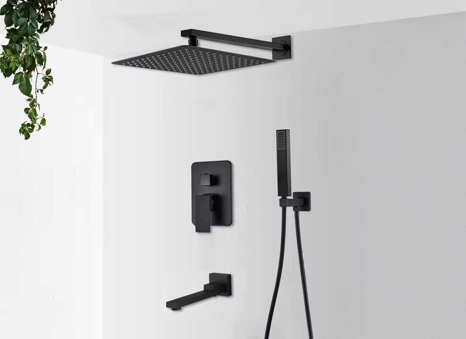 Czarny zestaw prysznicowy podtynkowy z deszczownicą 30 cm