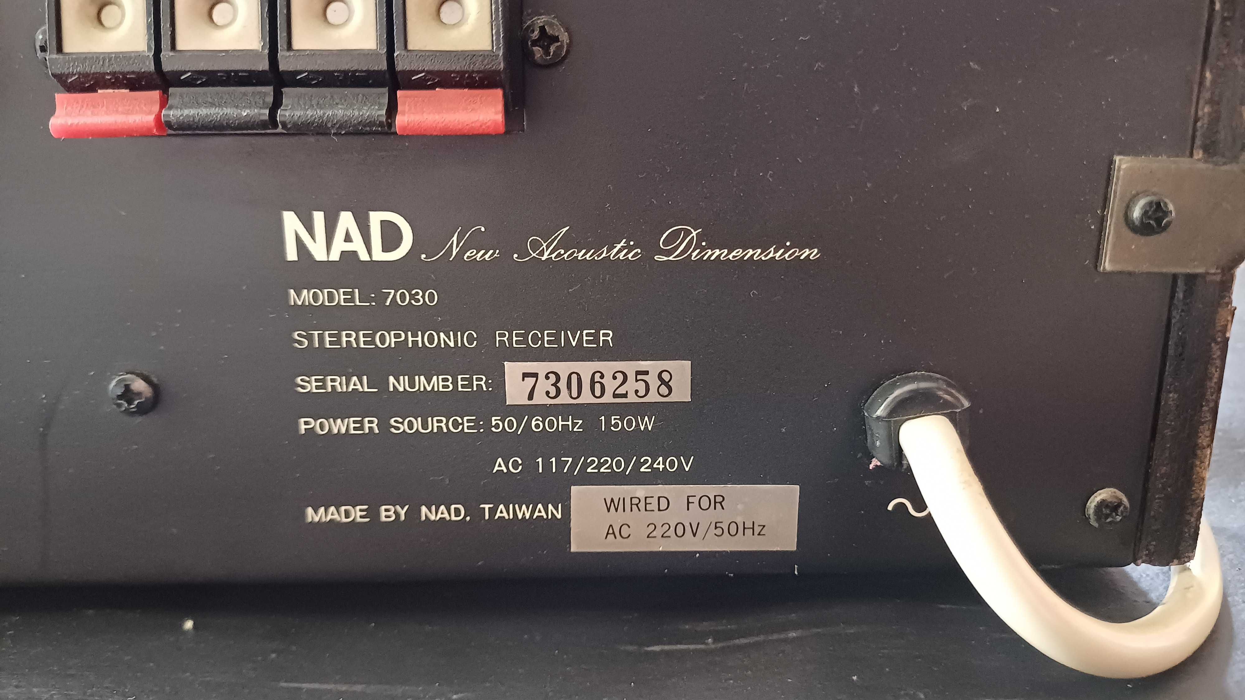 Wzmacniacz audio tuner FM NAD 7030