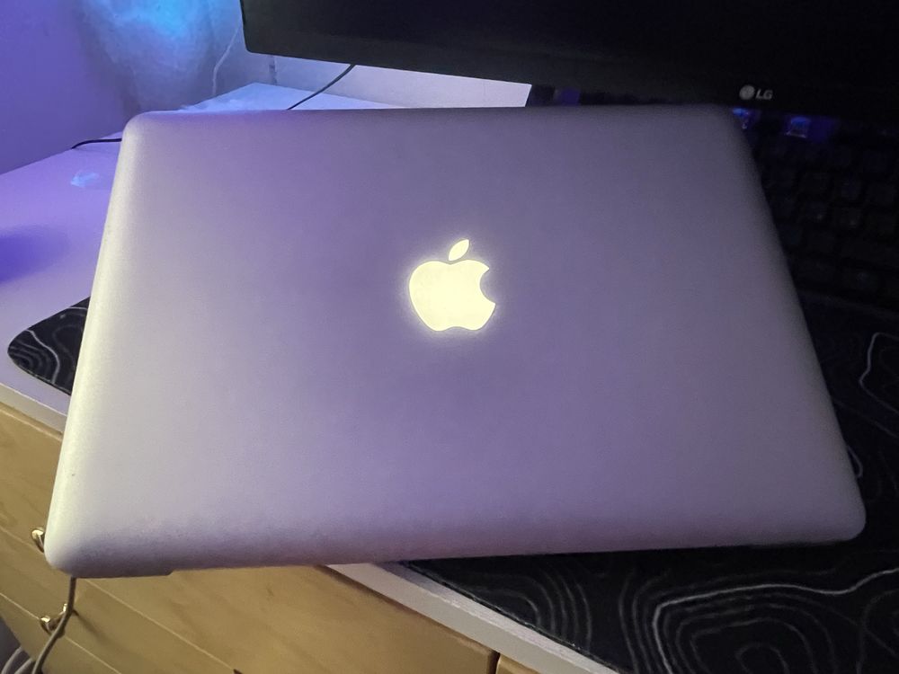 Macbook pro usado