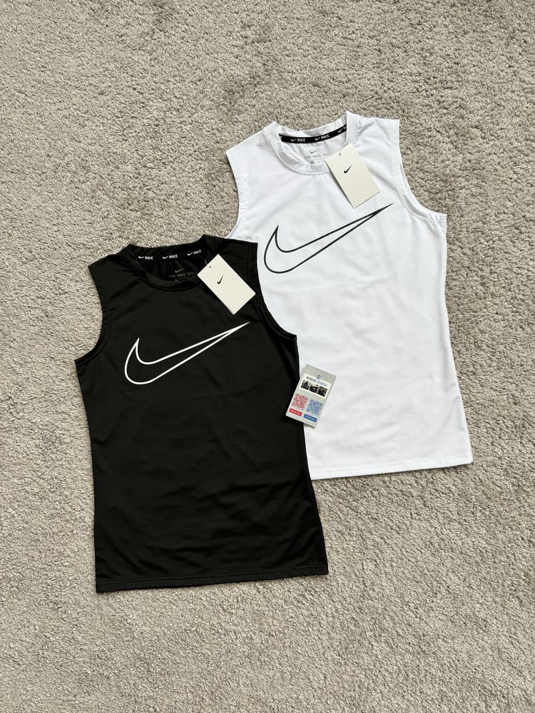 Майка Nike для спорта (компрессионная майка)