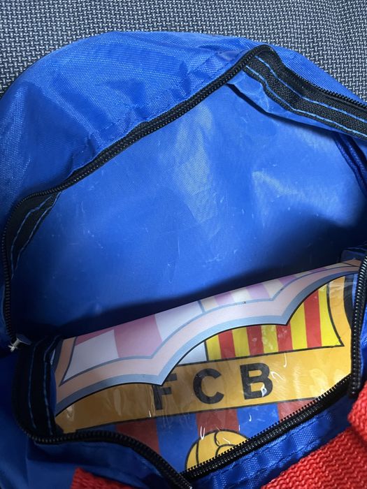 Plecak FC Barcelona, przywieziony z Barcelony plus drobny upominek
