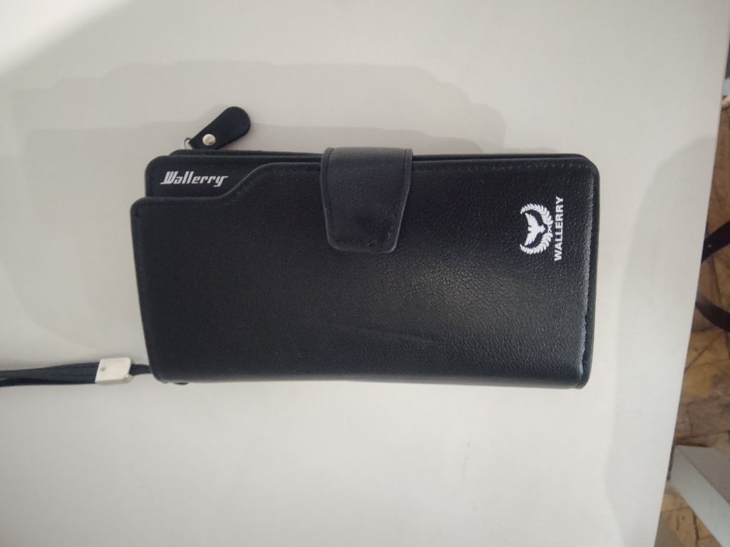 Продам портмоне Wallerry