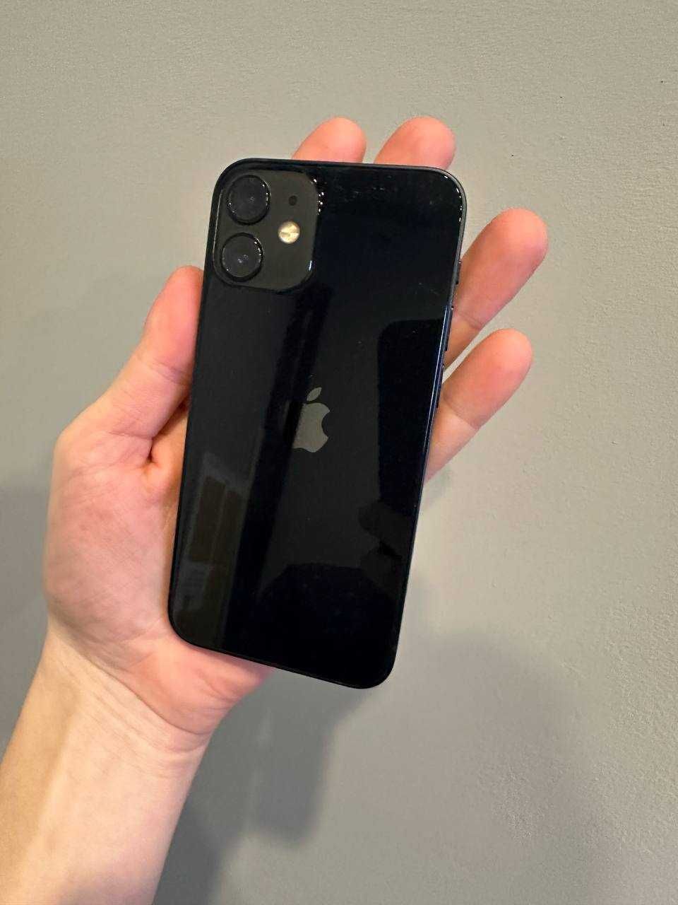 Б/У Apple iPhone 12 64GB Black