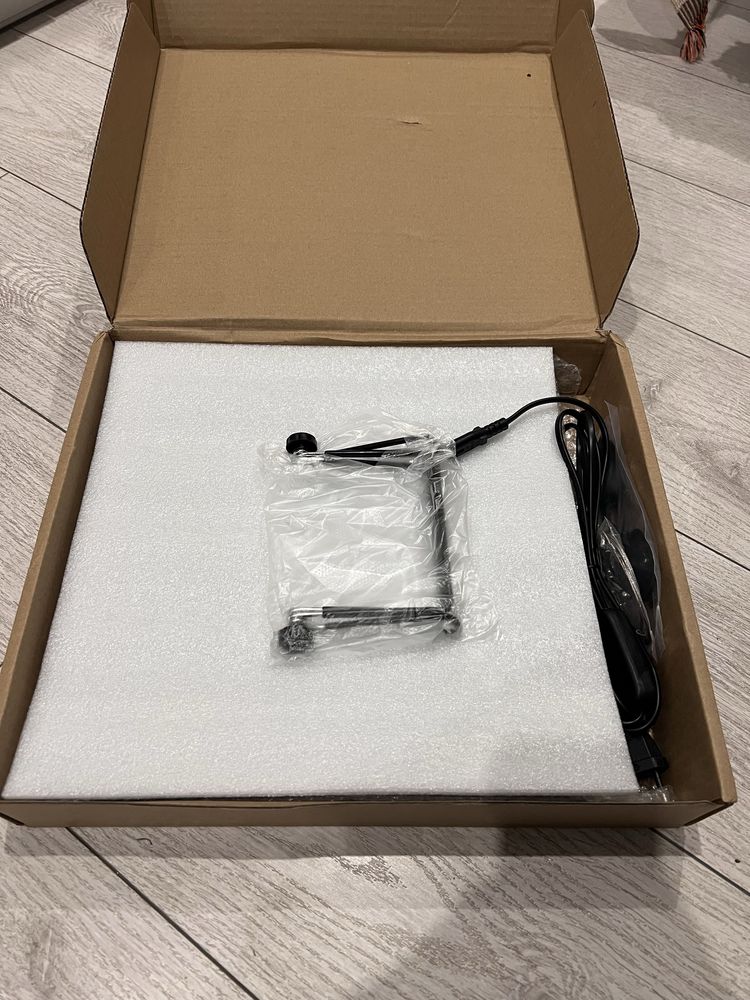 Lampa do terapii czerwonym swiatłem