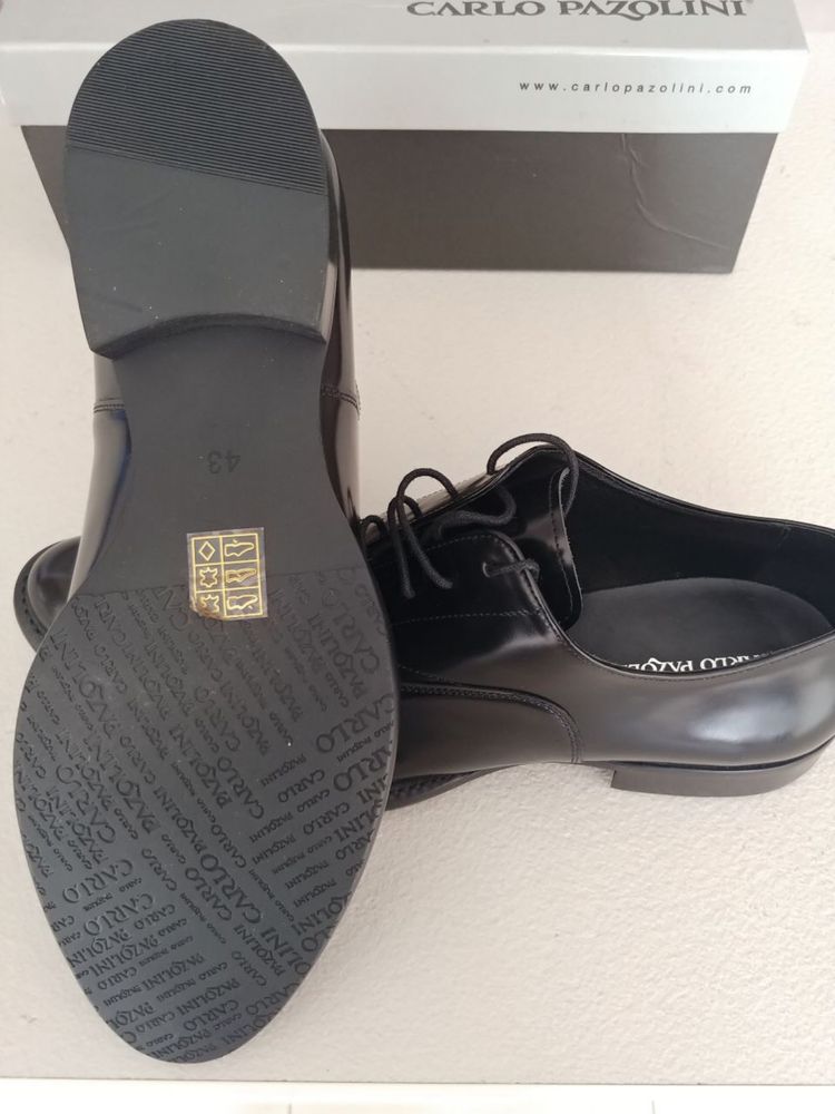 Чоловічі класичні туфлі Carlo Pazolini