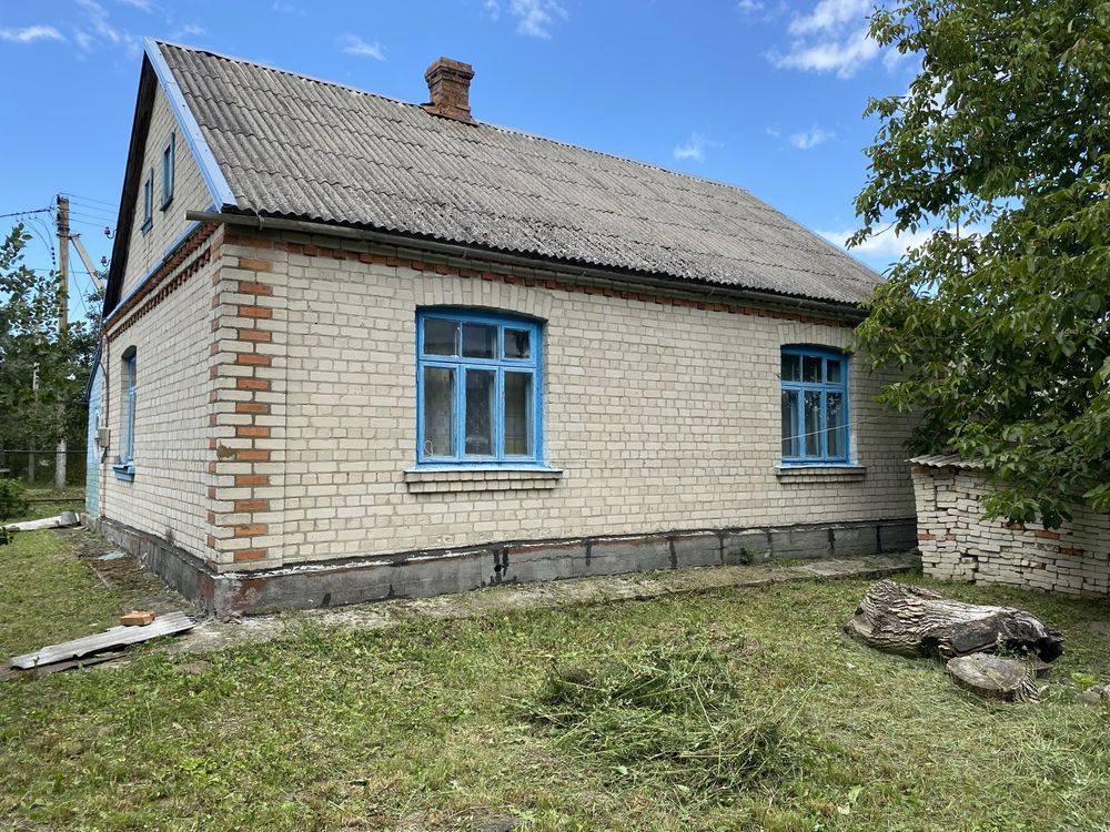 Продається будинок 40км. Від Луцька