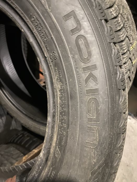 666 Пара зимних шин R17 215/65 Nokian