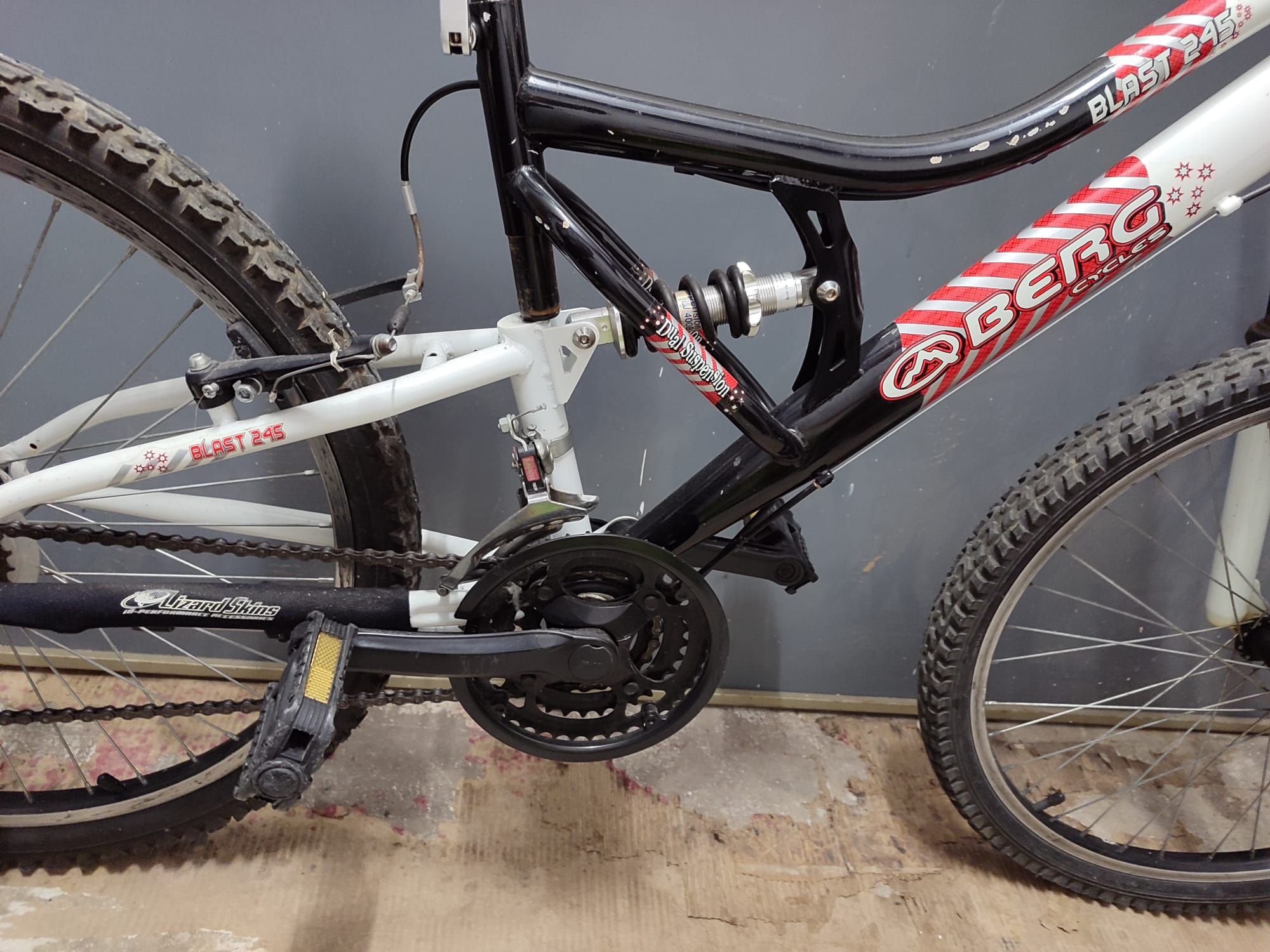 Bicicleta berg blast