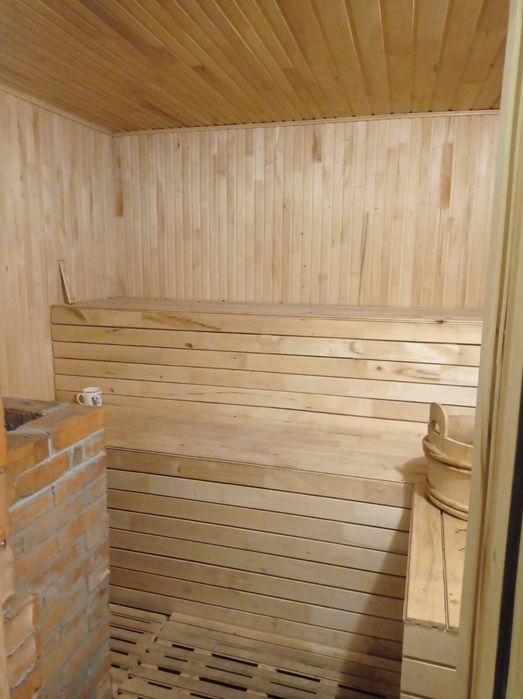 Баня на дровах в екосадибі Тальки біля соснового лісу