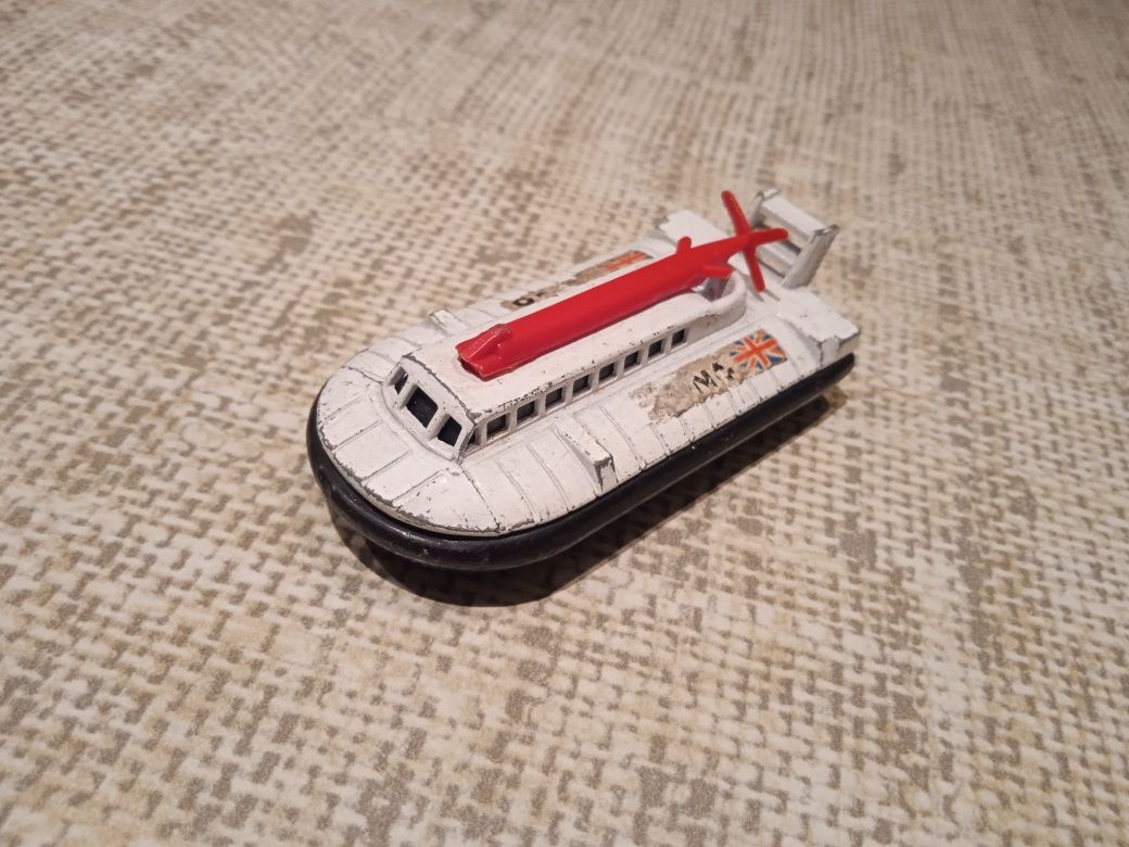 Poduszkowiec Matchbox No 72 Matchbox Hovercraft