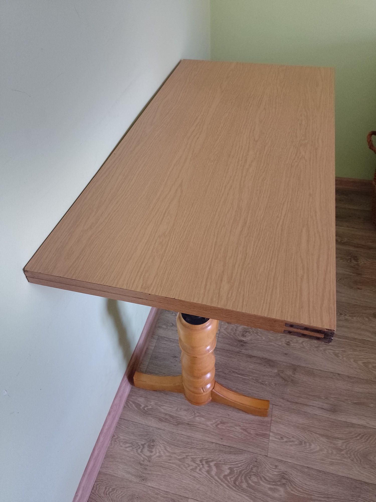 Ławo - stół drewniany