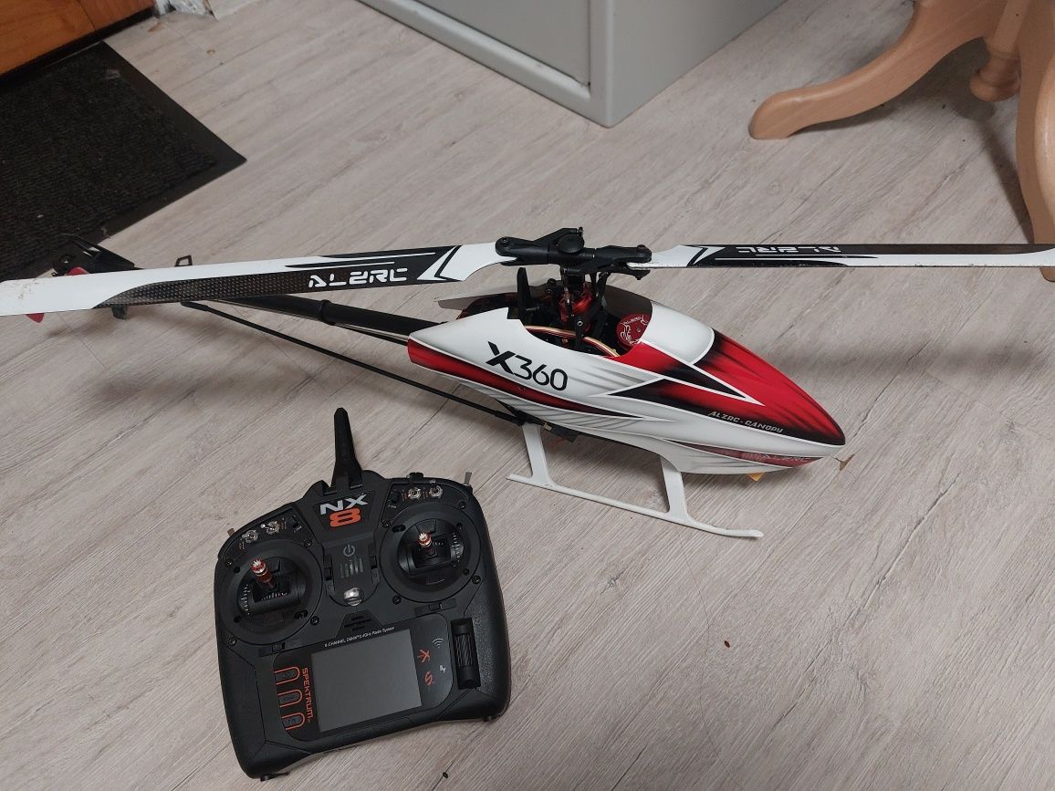 Helikopter Rc Alzrc X 360 plus aparatura Spektrum NX8