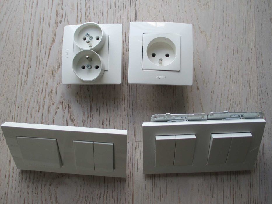 zestaw Legrand - wyłączniki i gniazda