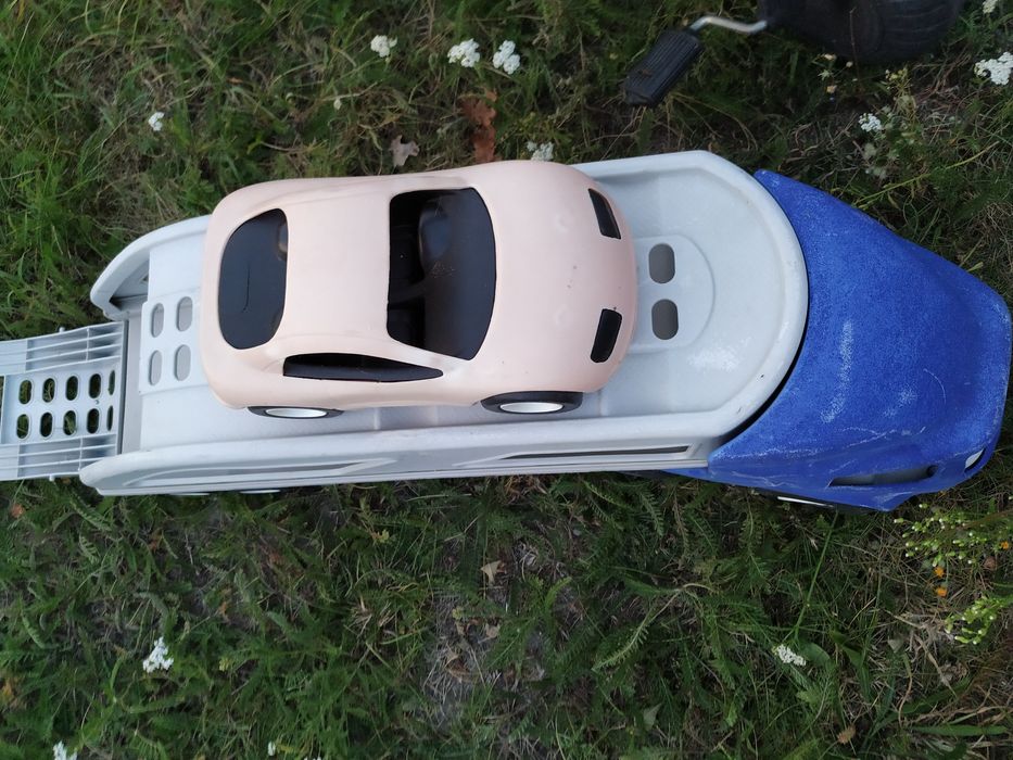 Zestaw zabawek motorek jeździk odpycha trójkołowiec laweta little tike