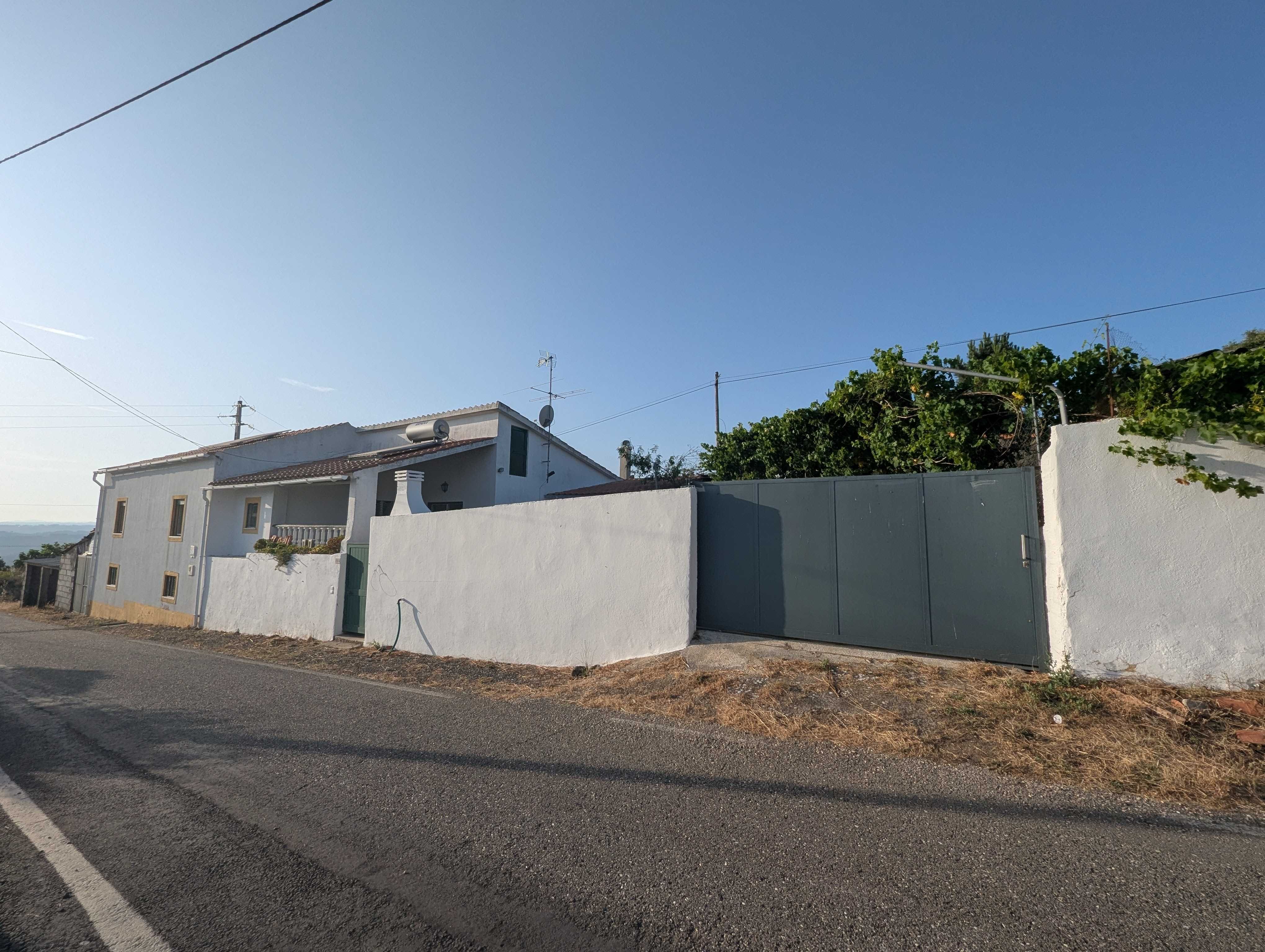 Moradia T5 com terreno
