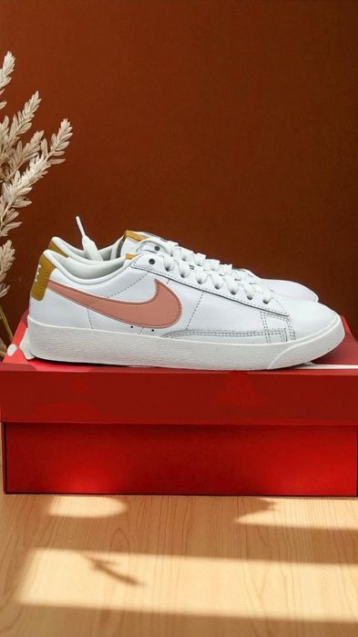 Оригінальні,натуральні,кросівки Nike Blazer Low LE,р.39