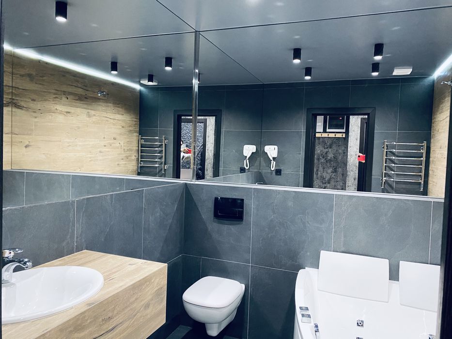 Подобова оренда 2к - квартира LUX з джакузі в ЖК Рівер Парк