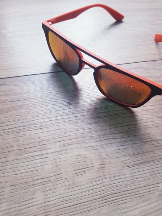 Okulary przeciwsłoneczne  uniwersalne damsko / męskie