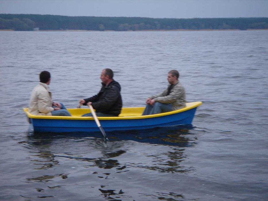 Лодка пластиковая (Стеклопластик)