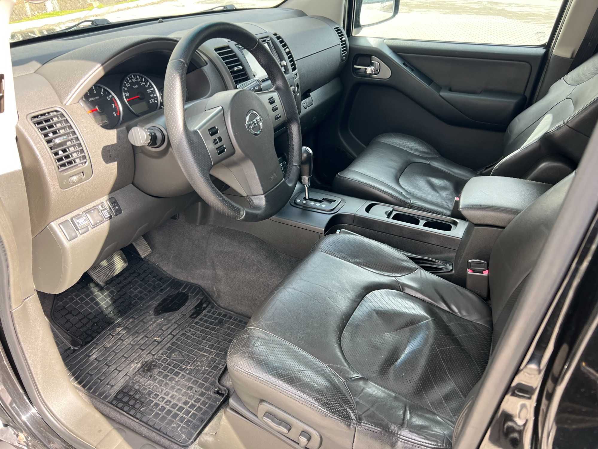 Nissan Pathfinder 2006 4.0 Гарний стан