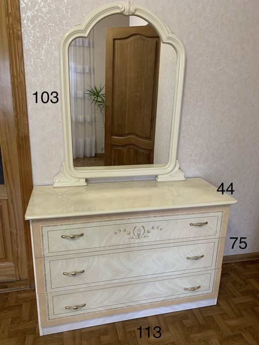 Шкаф + комод с зеркалом