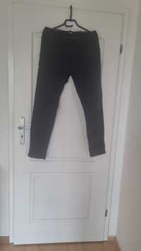 Granatowe spodnie męskie Zara rozmiar L