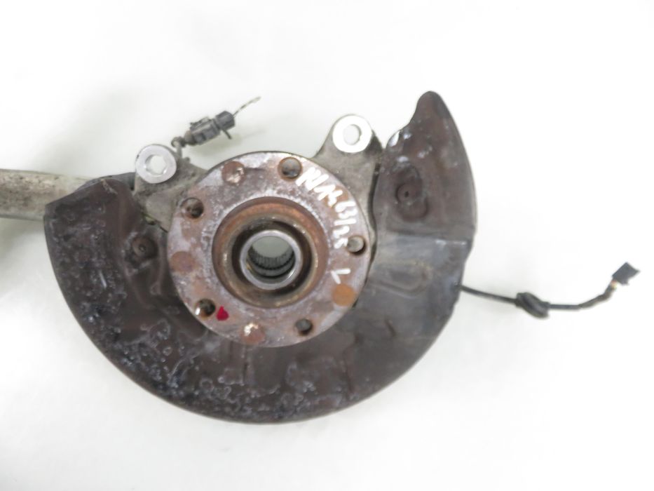 Zwrotnica Piasta Przednia Lewa Audi A4 B6 2.5 Tdi