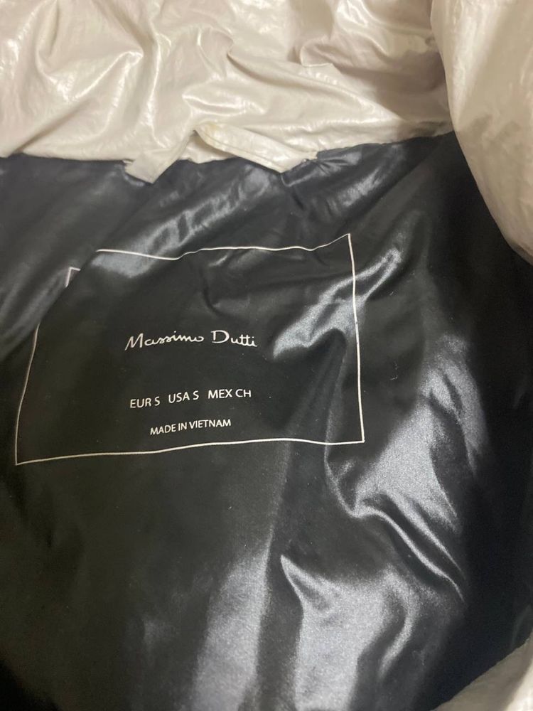 Жіночий пуховик Massimo Dutti