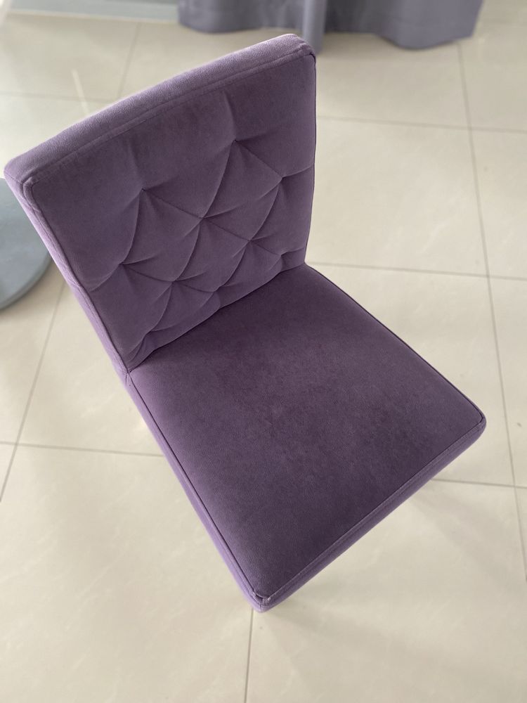 Krzesło fioletowe