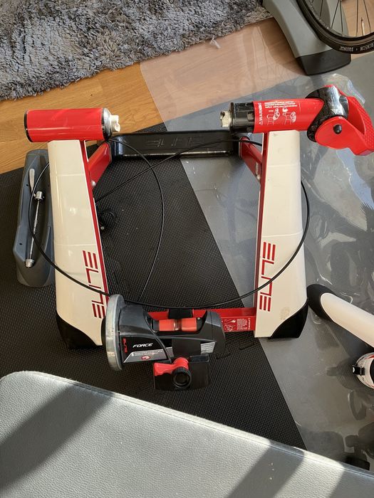 Trenażer rowerowy Elite Novo Force 8 - używany, sprawny