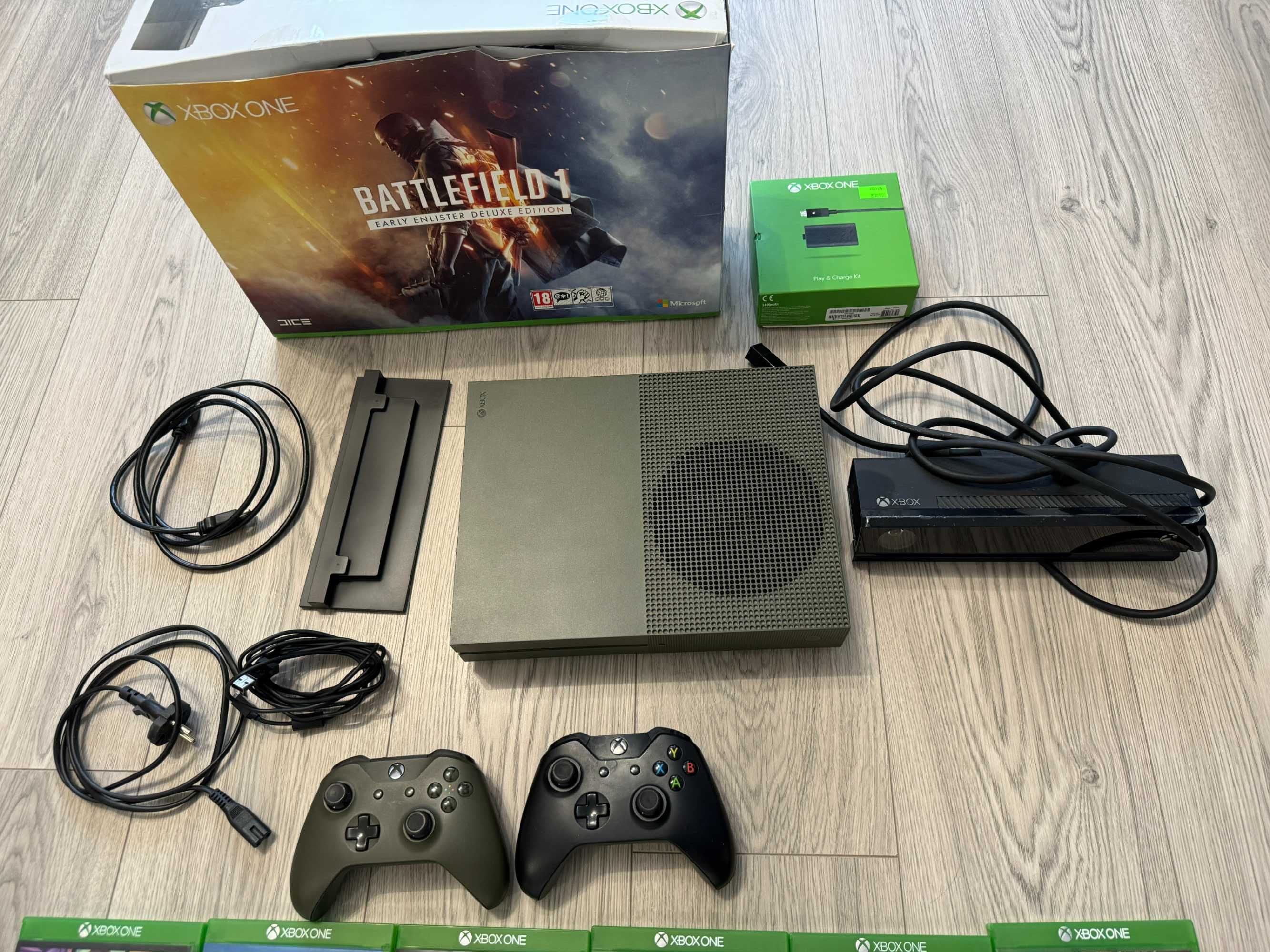 Konsola Xbox One 1 TB Zielony Military Edition + Kinect 2.0 + 13 gier