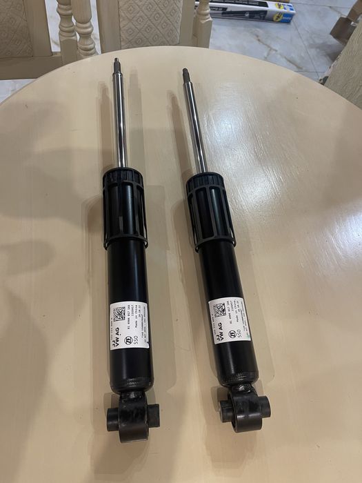 Амортизатори задні ID 4