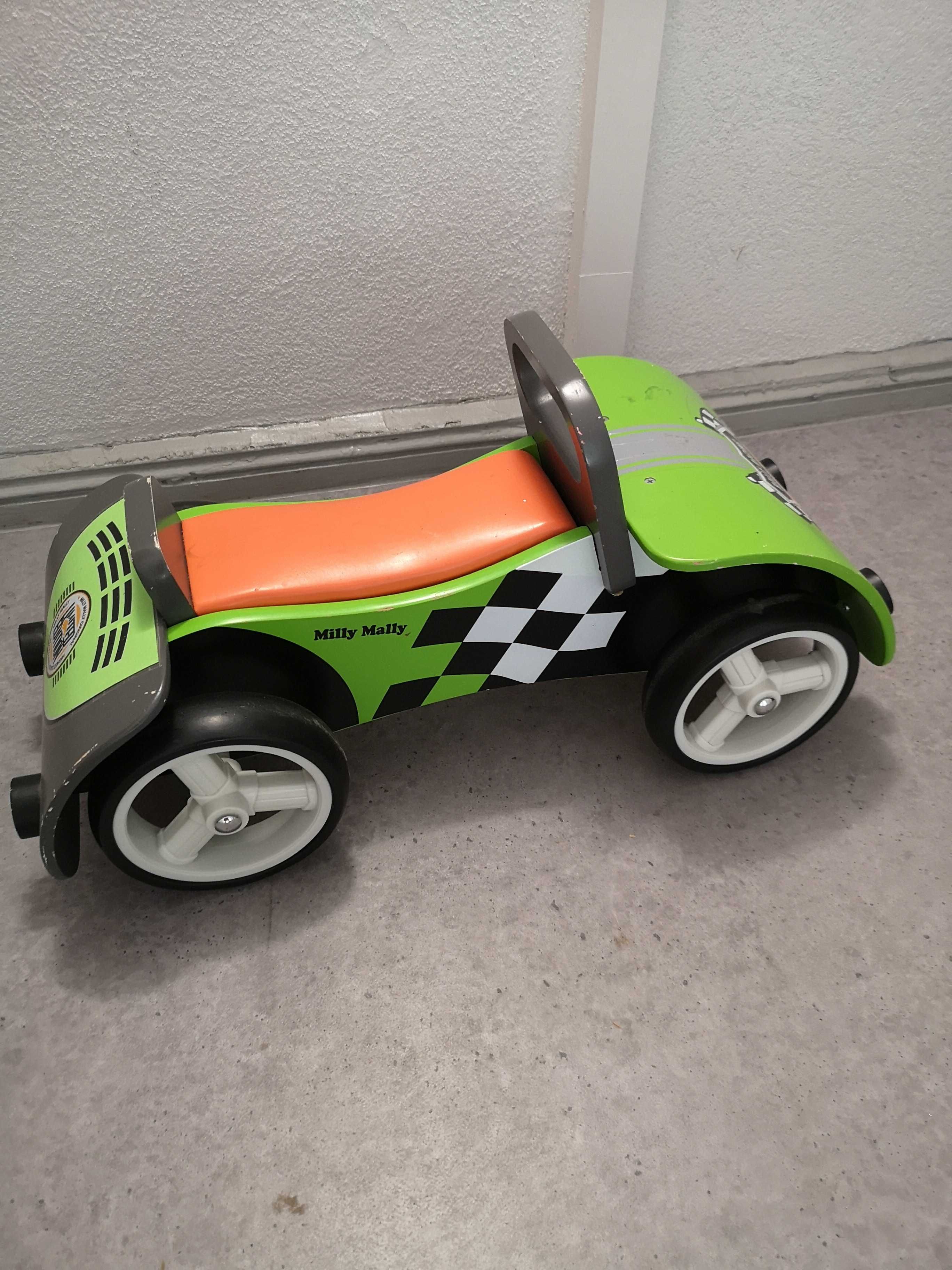 Drewniany samochodzik dla dziecka pchacz jeździk Milly Mally