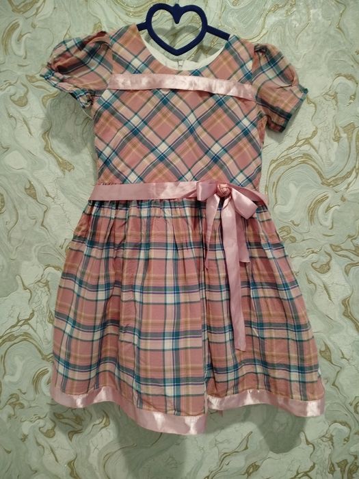 Сукня святкова для дівчинки