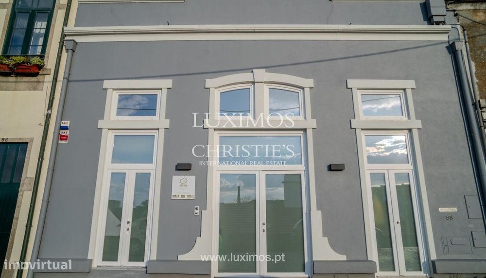 Loft com amplo pátio para venda em Vila Nova de Gaia