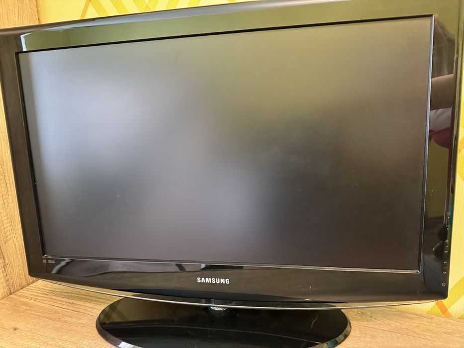 Телевізор Samsung LE32R81B
