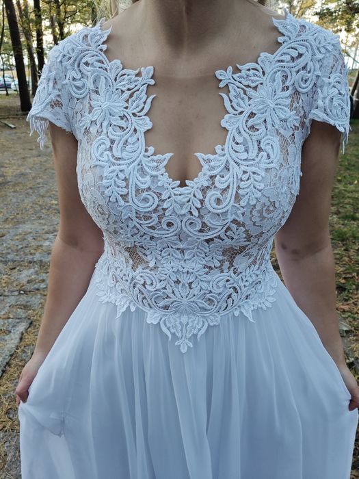 Piękna Suknia ślubna