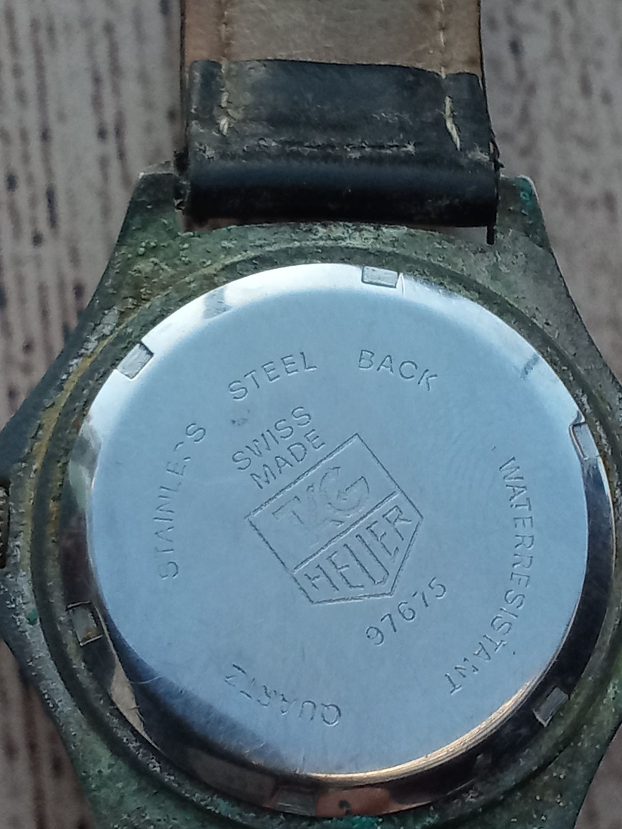 Relógio da marca Tag Heuer antigo ainda funciona bom objecto de coleçã