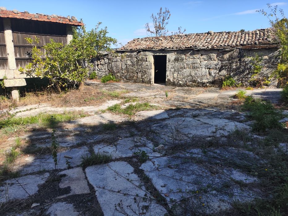 Quinta Caramulo com várias casas para turismo ou ferias