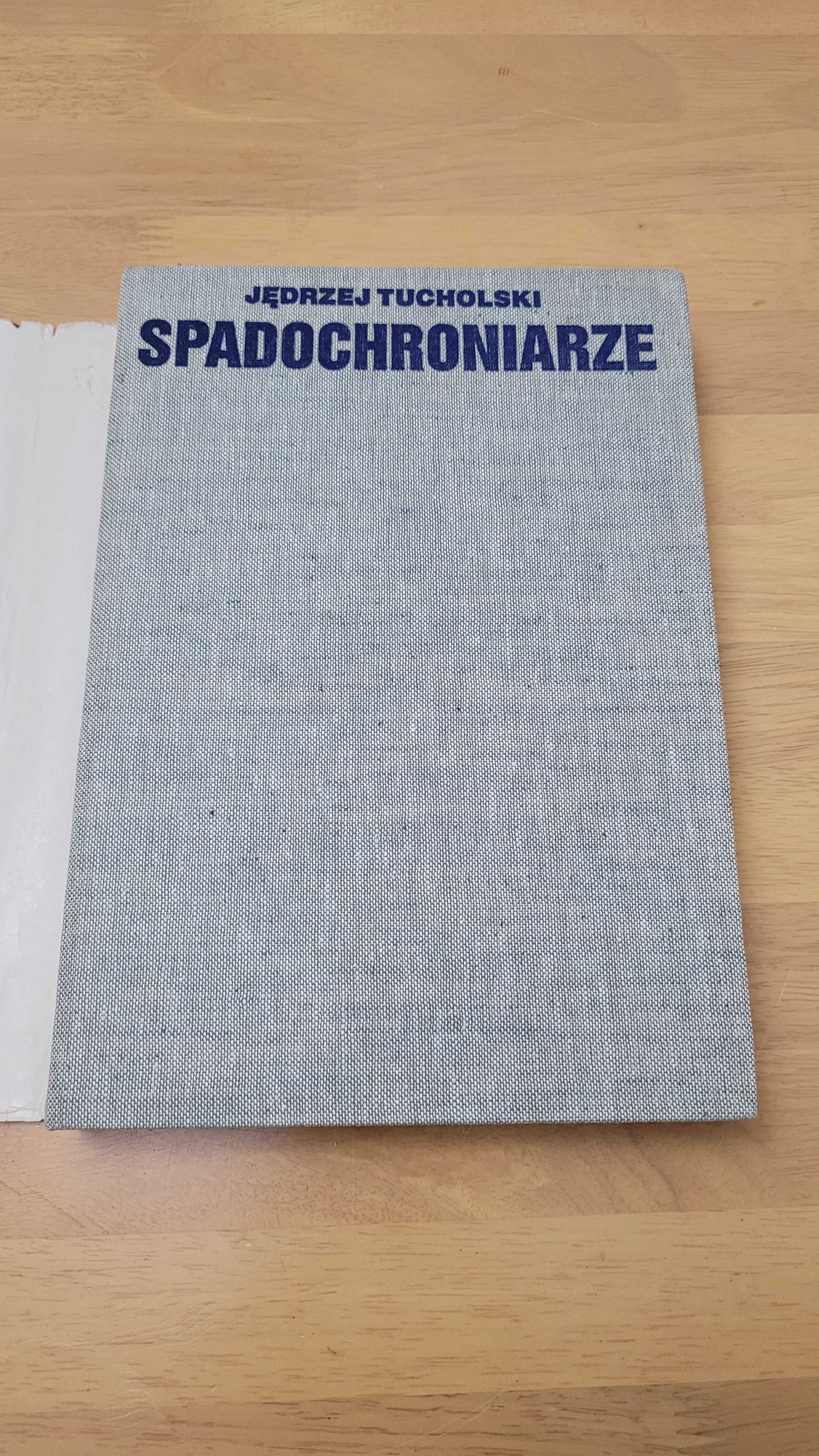 Spadochroniarze - Jędrzej Tucholski