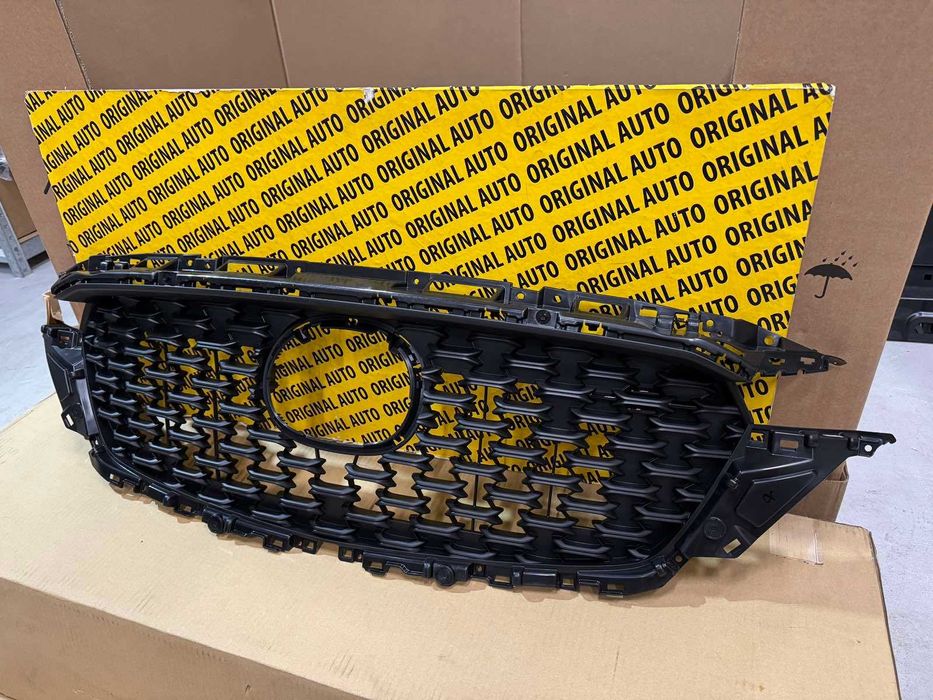 Решітка радіатора Mazda CX-5 KF 2022-2025  Нова Оригінал