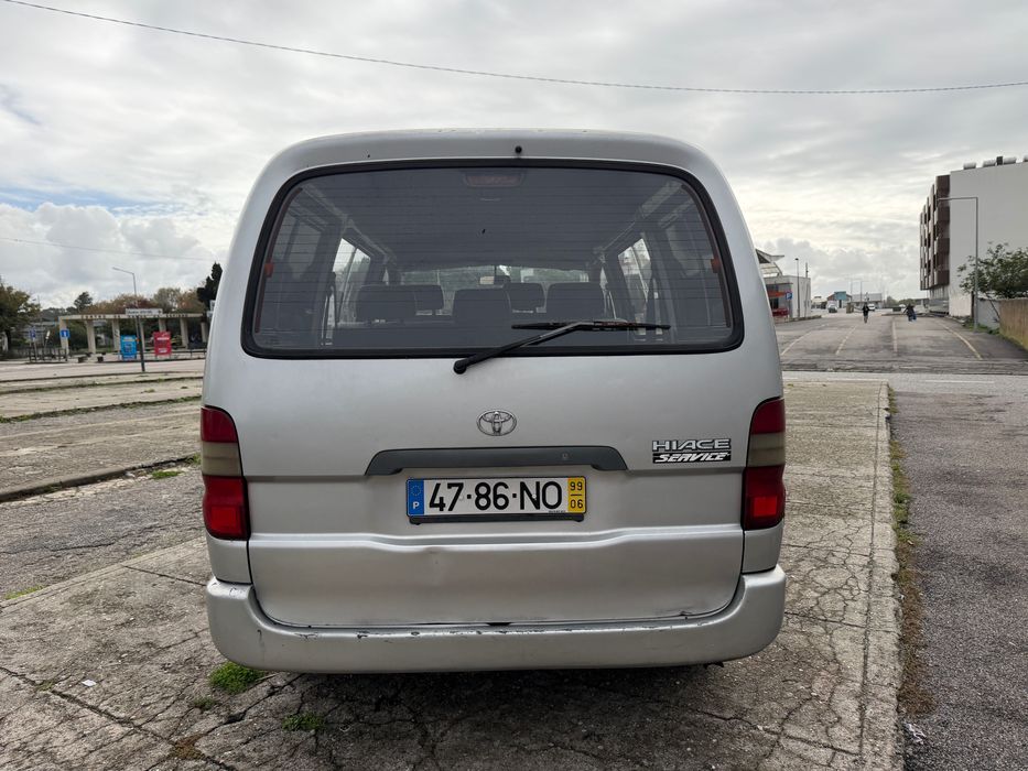 Toyota Hiace 6 lugares