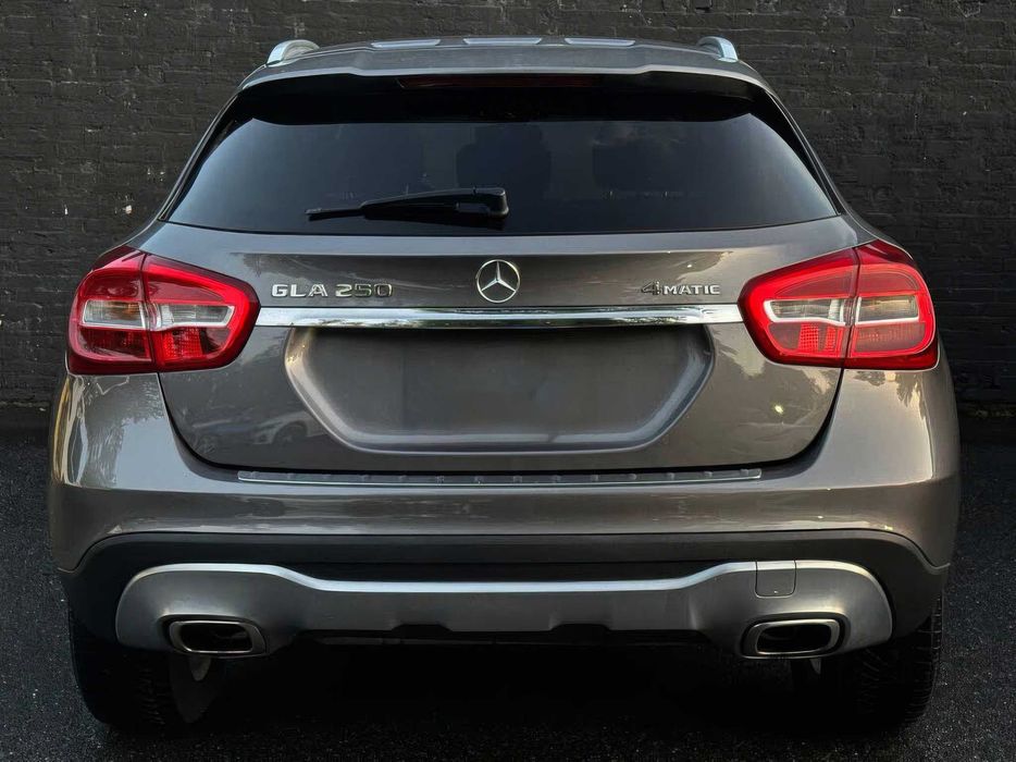 Mercedes-Benz GLA 250 4MATIC      2018