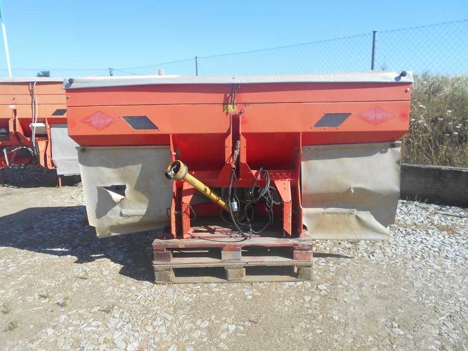 Espalhador de adubo kuhn 1131